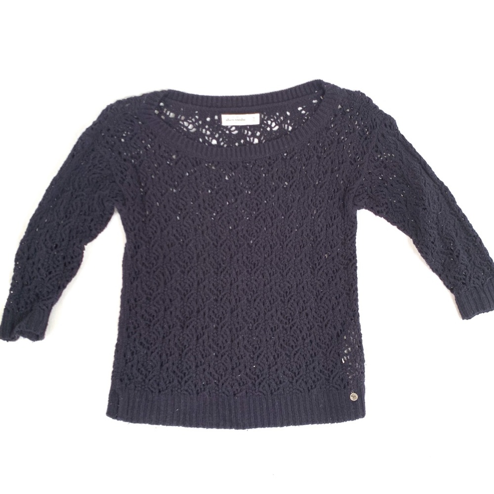 Abercrombie navy crocheted 3/4 sleeve sweater